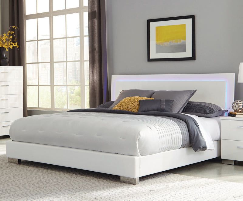 203500 Felicity Eastern King Panel Bed With LED Lighting Glossy White 4, 5  and 6 Pieces Set